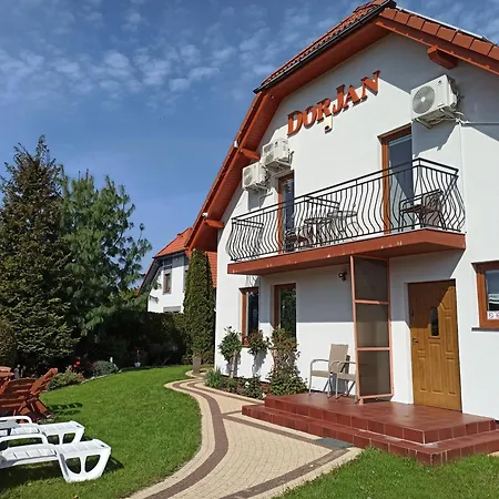 Dorjan - Goscinne Homestay *